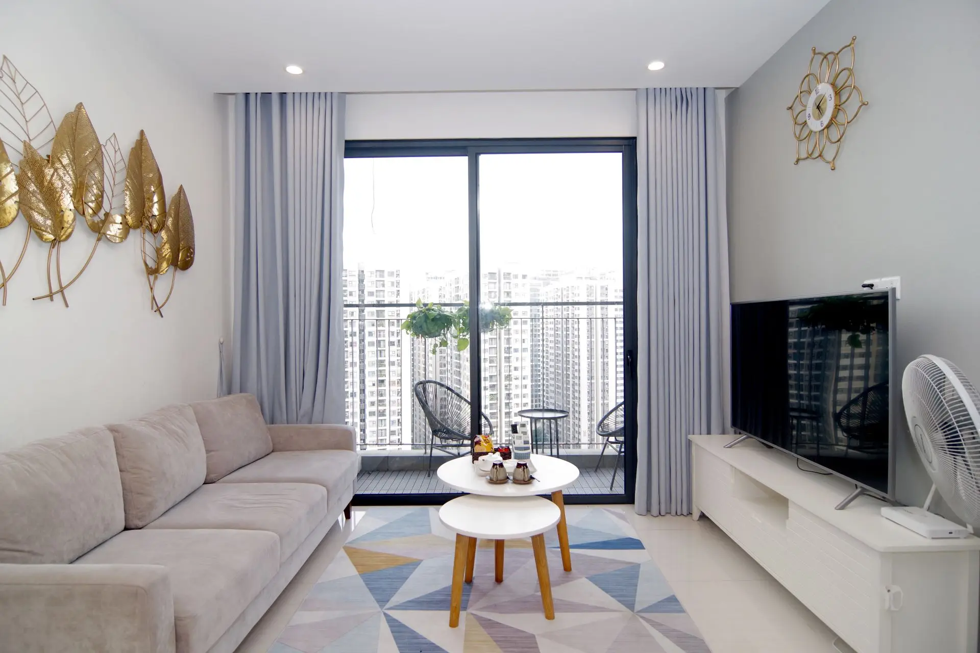 vinhome ocean park s2-21f living vinhome ocean park s2-21fリビングルーム