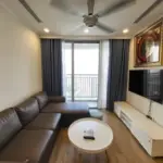 Vinhome Gardenia - A1 37Fのリビングルームとソファー