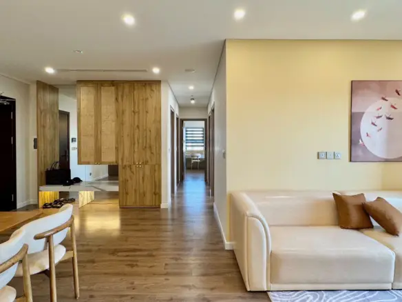 Hoang-Thanh-Pearl-28F-3bed-livingroom-3