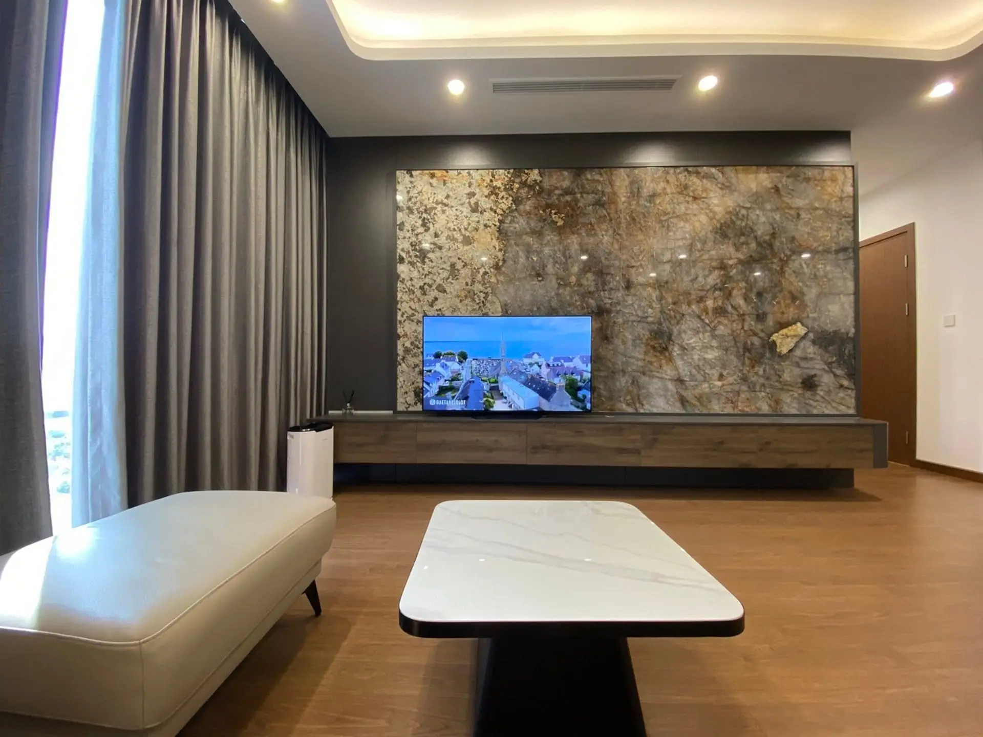 The Matrix One Bao An The Matrix One_A12aテレビ