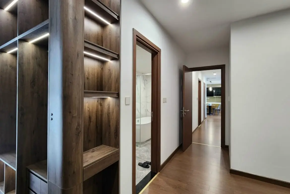 The Matrix One_A12a廊下