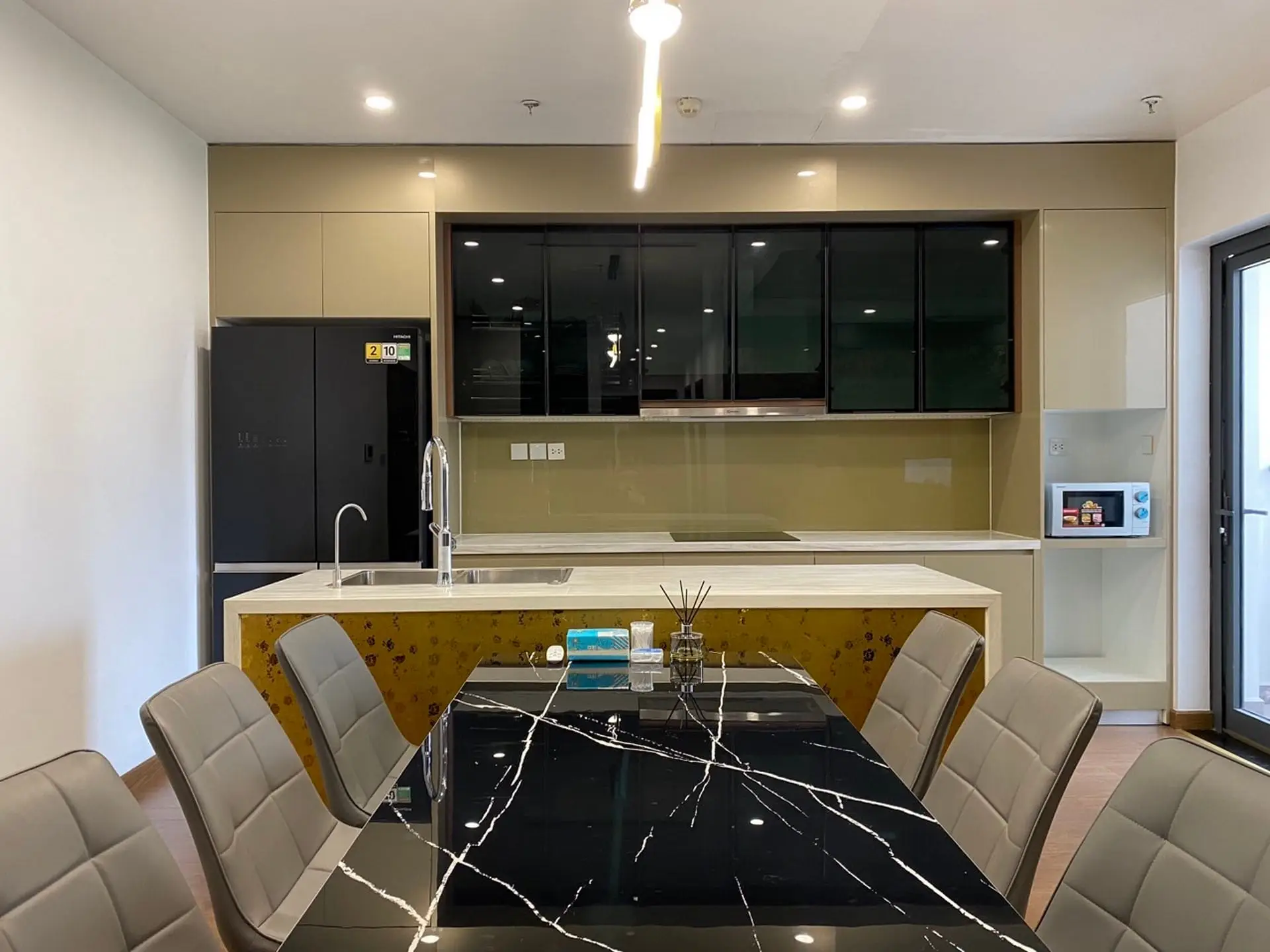 The Matrix One Bao An dinningroom The Matrix One_A12aダイニング