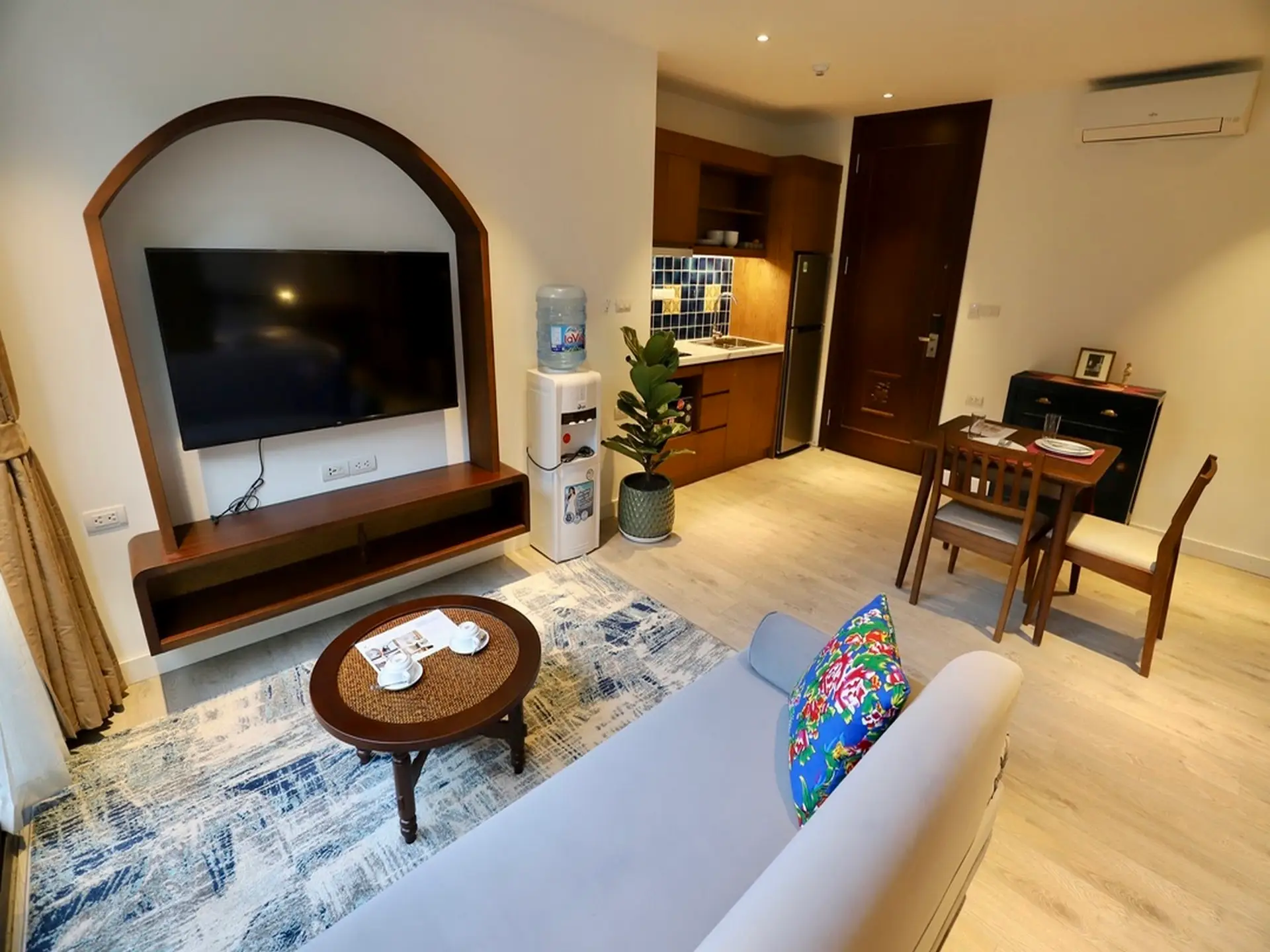 Toan Tien Hidden Village livingroom