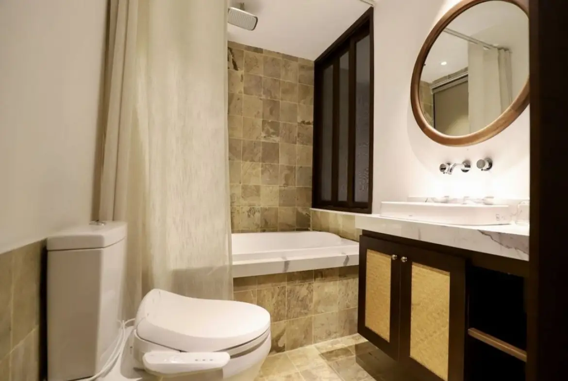 Toan Tien Hidden Village toilet