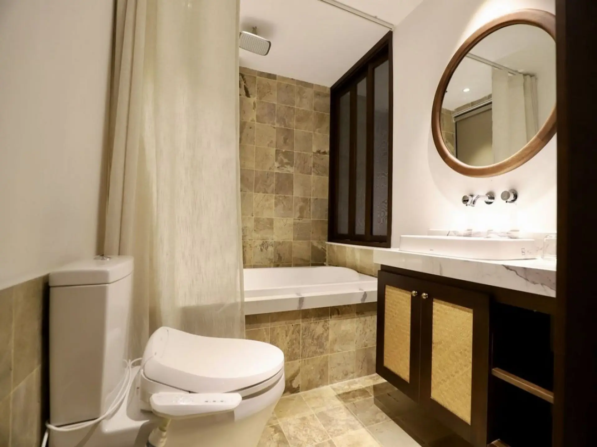 Toan Tien Hidden Village toilet