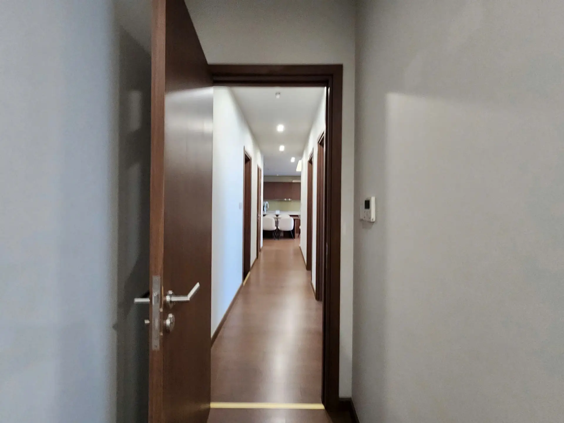 the matrix one A40x7 3bed (1) The Matrix One_A 40F廊下