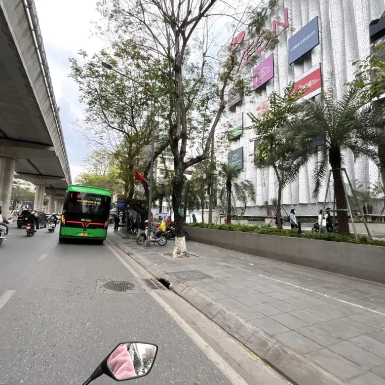 Mipec Rubik 360 イオンモール