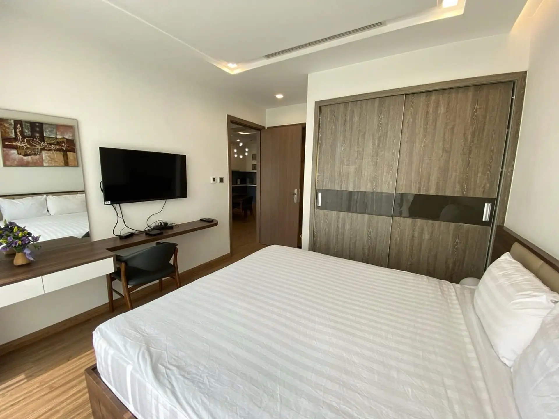 Vinhome Metropolis M3 10F ベッドルーム