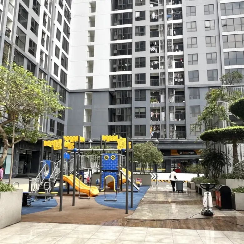 Mipec Rubik 360 子供の遊具