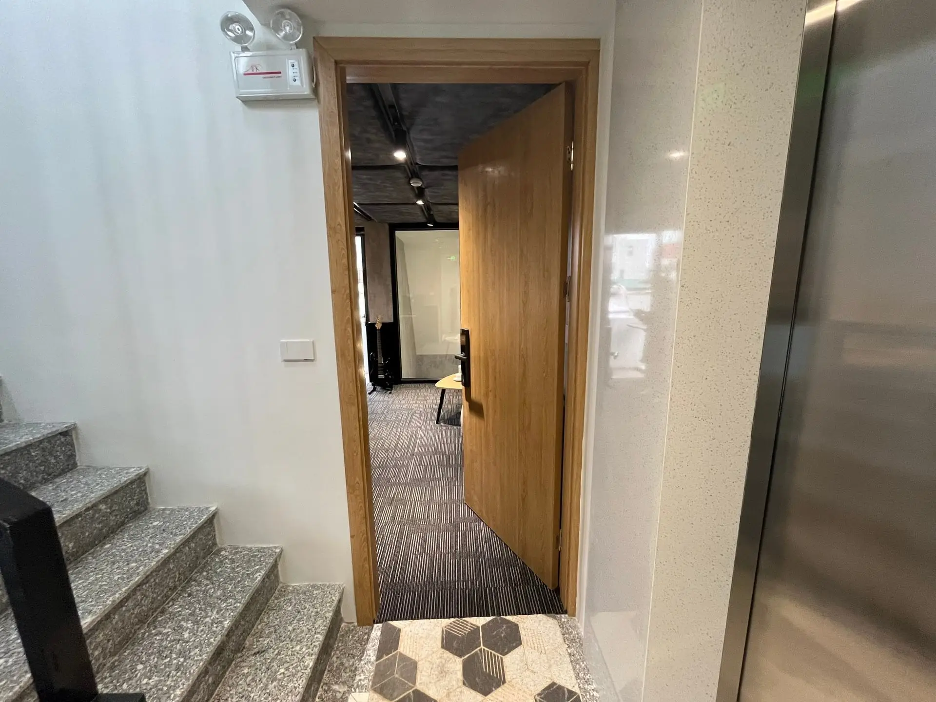 Apartment226 Buoi入口