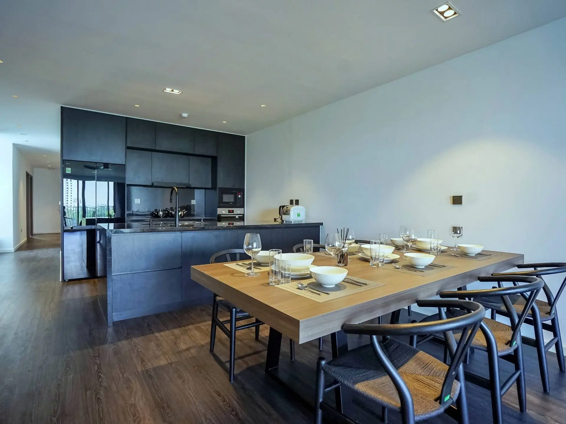 Hanoi Housing Quang An_4bed_401_ dinning room, kitchen (2)