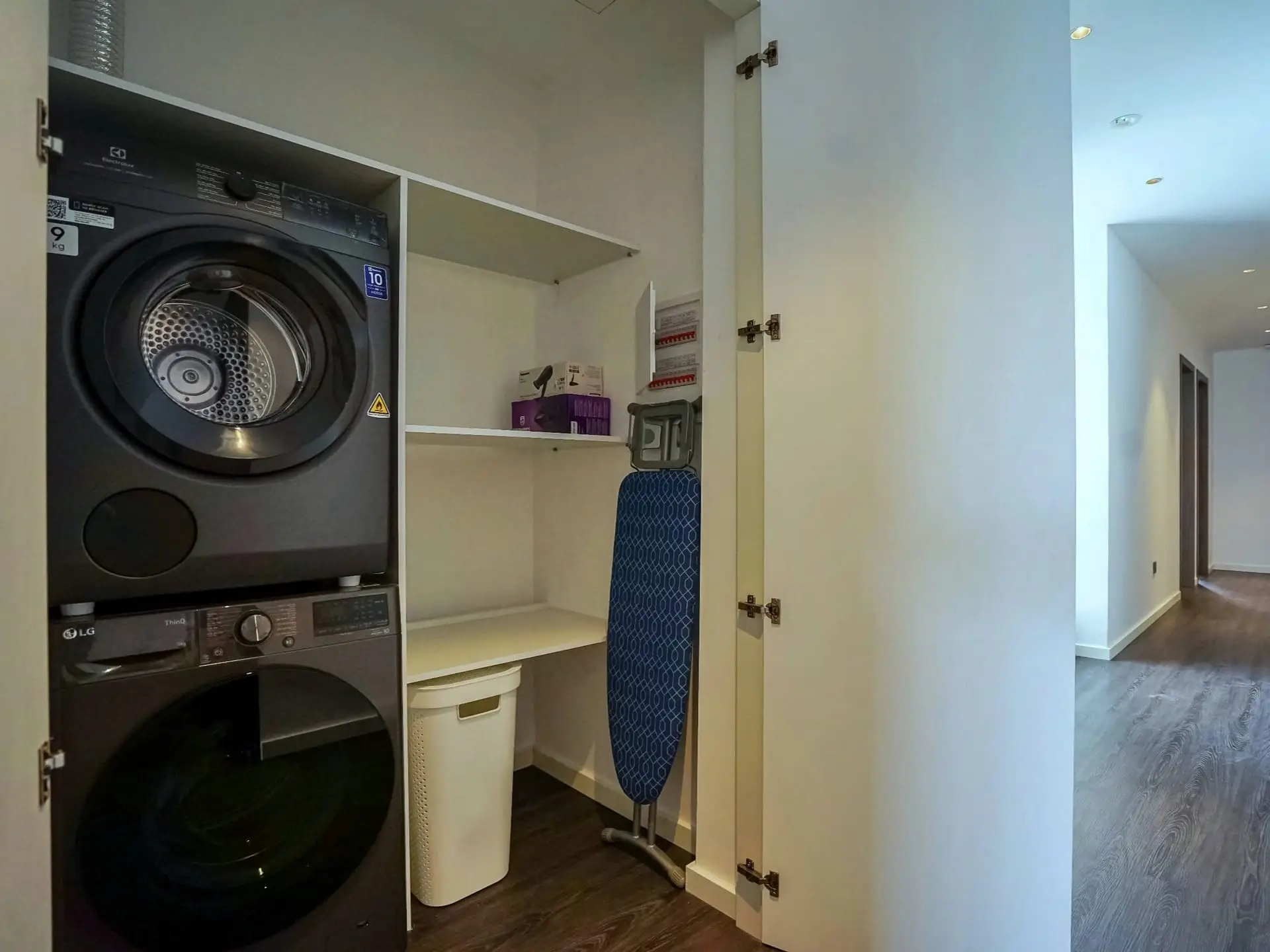 Hanoi Housing Quang An_4bed_401_ washing machine