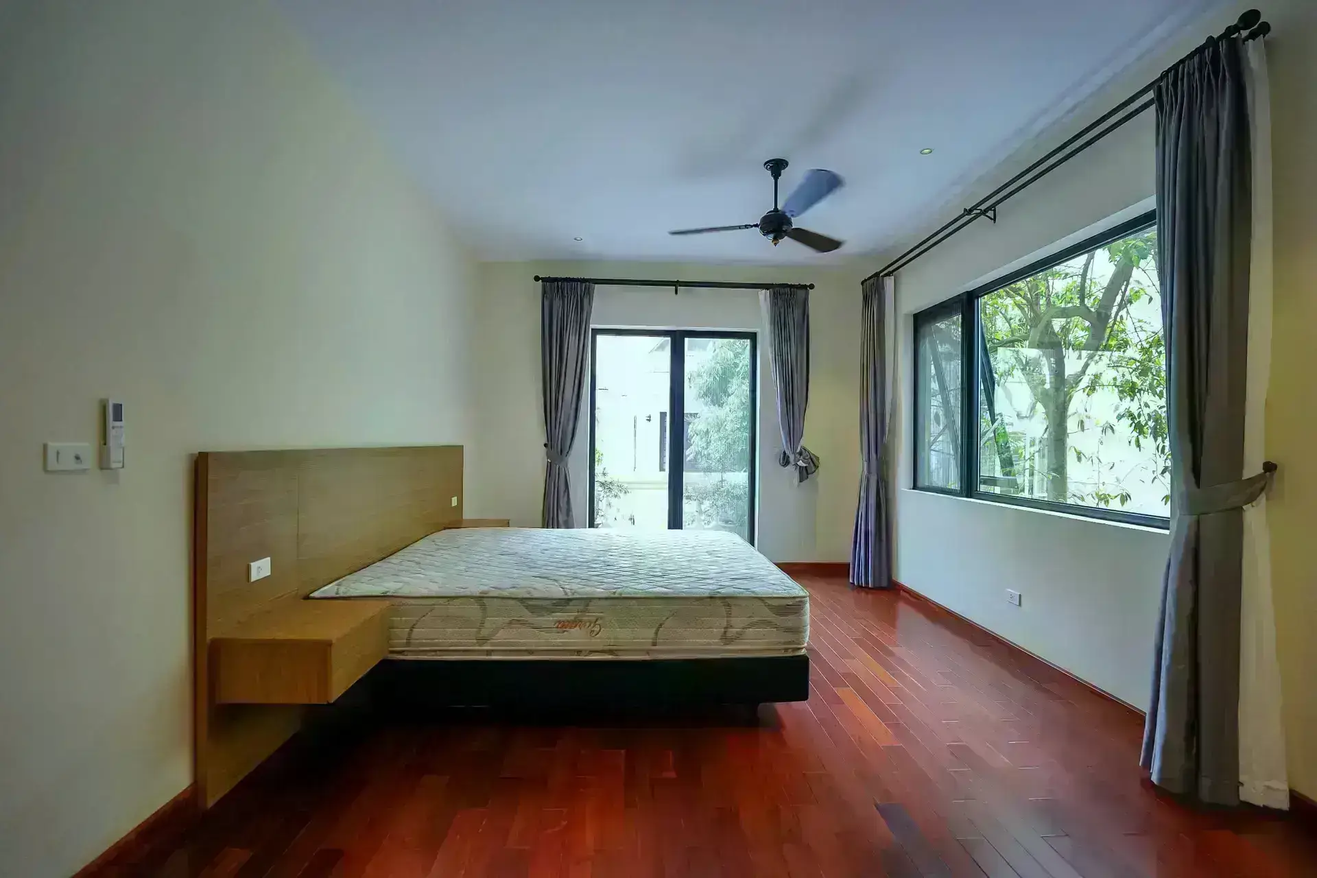 Hanoi Housing_Villa_ 7 ngo 52 To Ngoc Van_bedroom