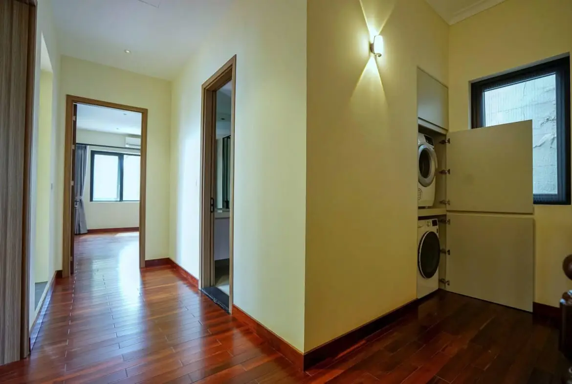 Hanoi Housing_Villa_ 7 ngo 52 To Ngoc Van_washing machine (2)