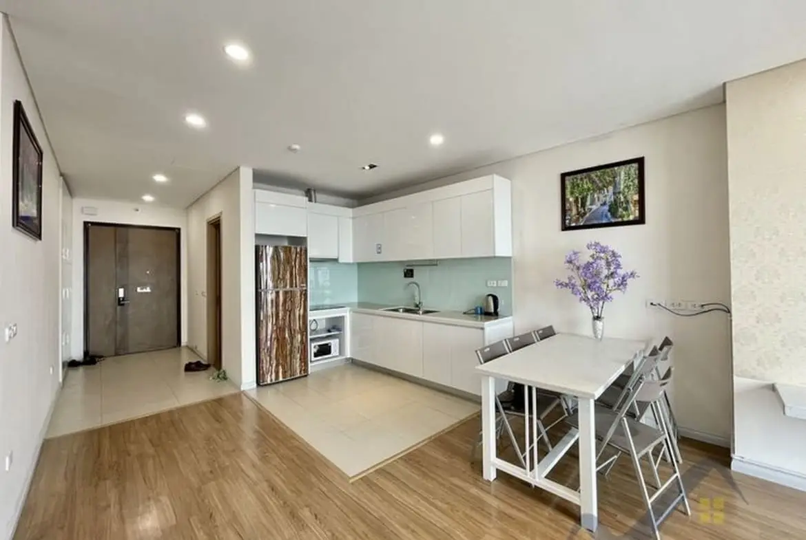 Mipec Long Bienキッチンとダイニング