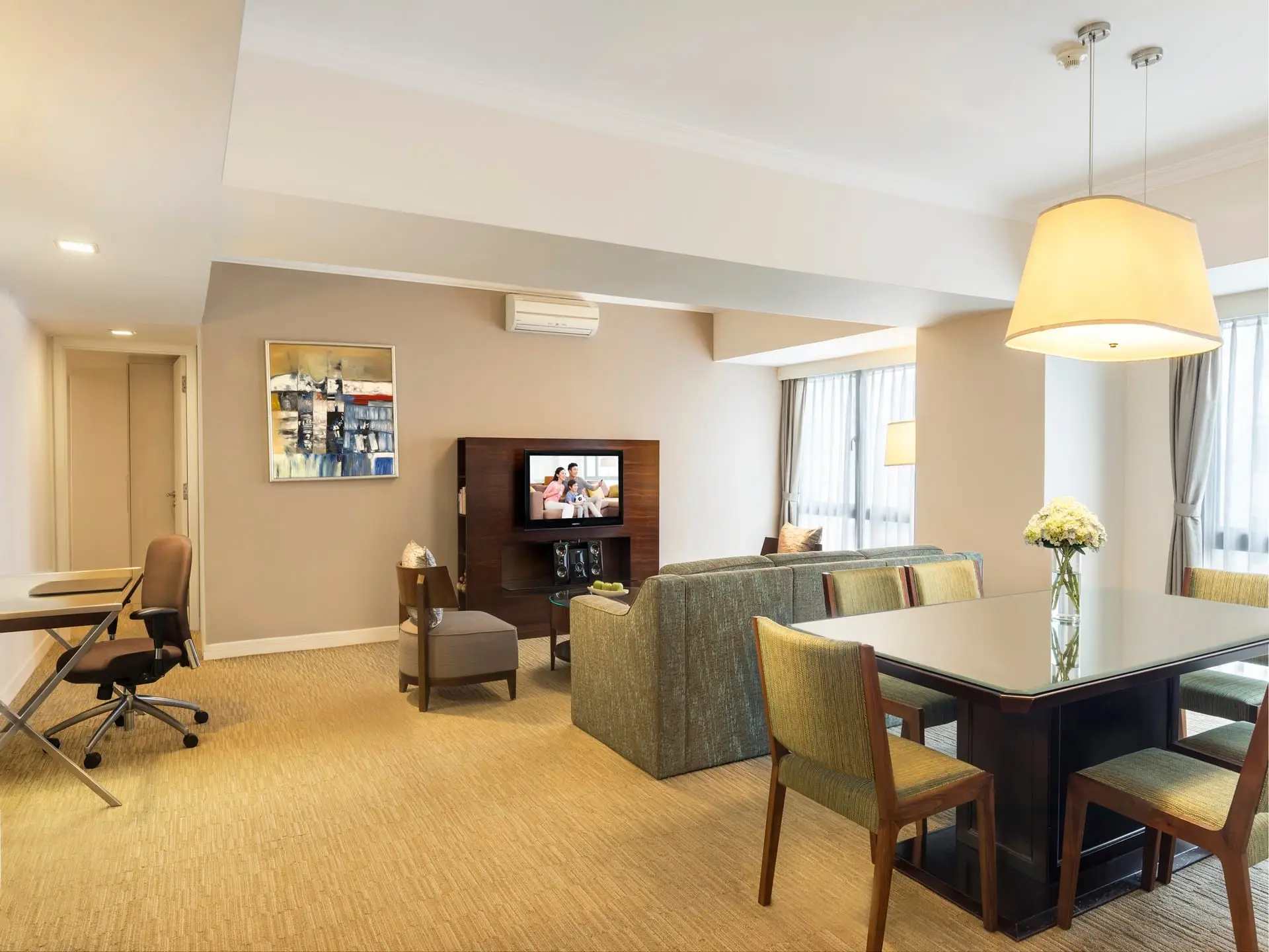 Somerset Grand Hanoiのリビング