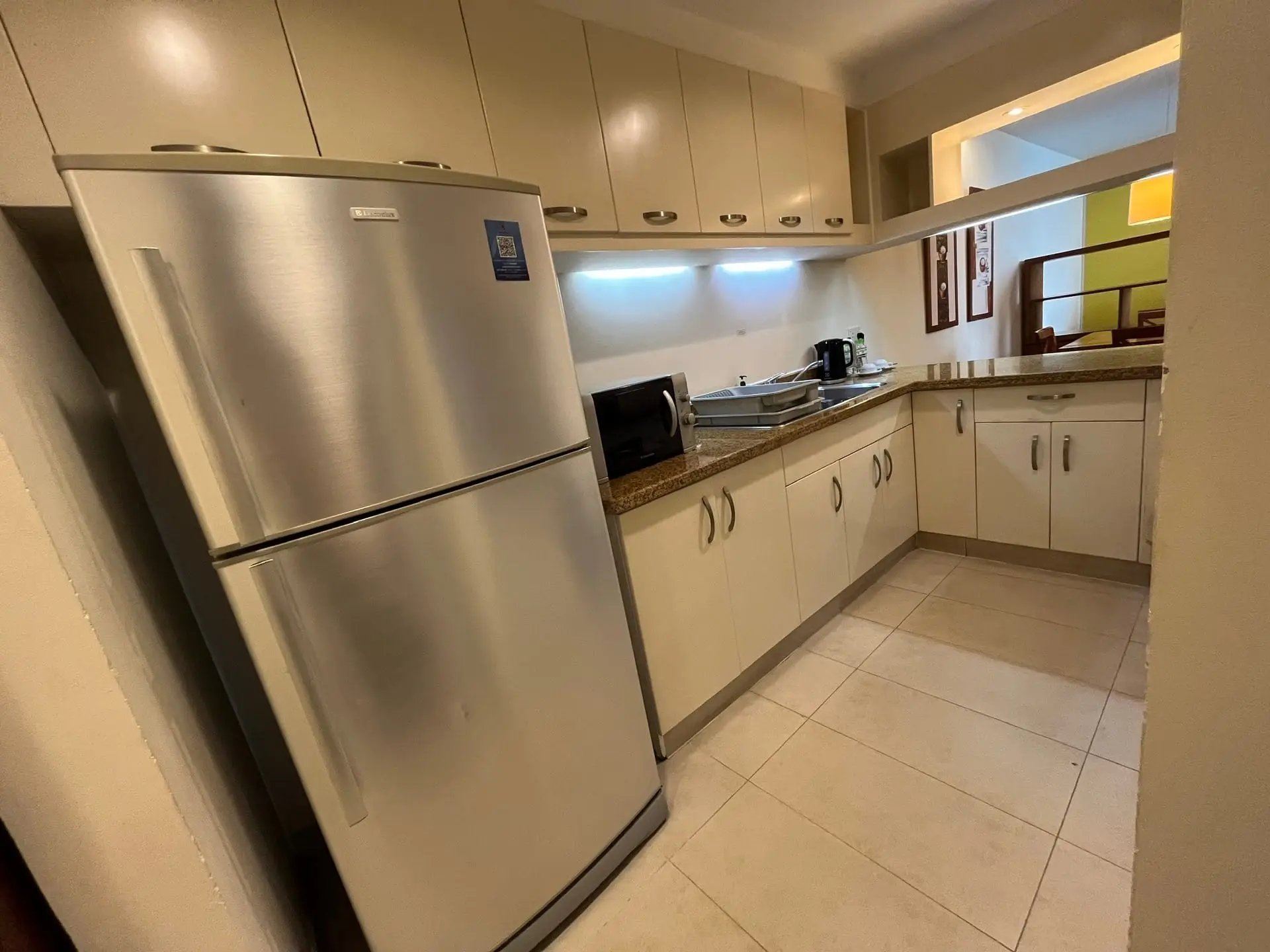 Wil que Westlake kitchen 冷蔵庫が大きい