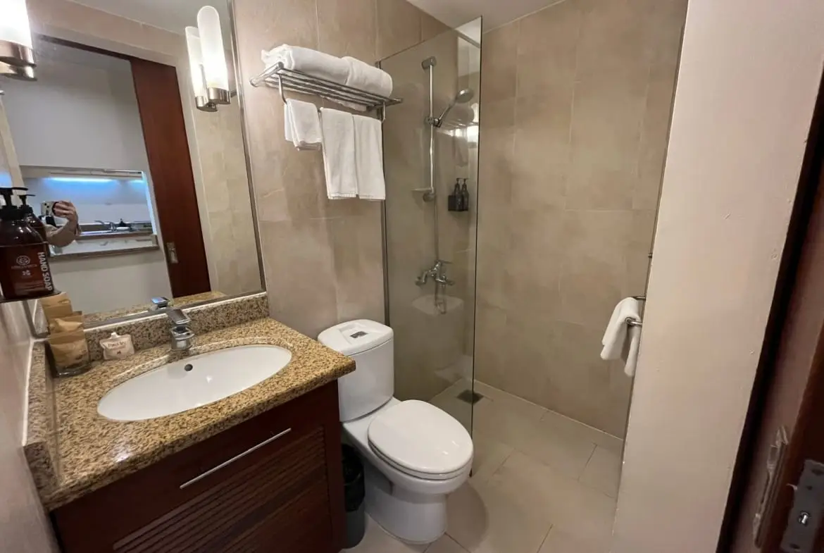 Wil que Westlake toilet (2)