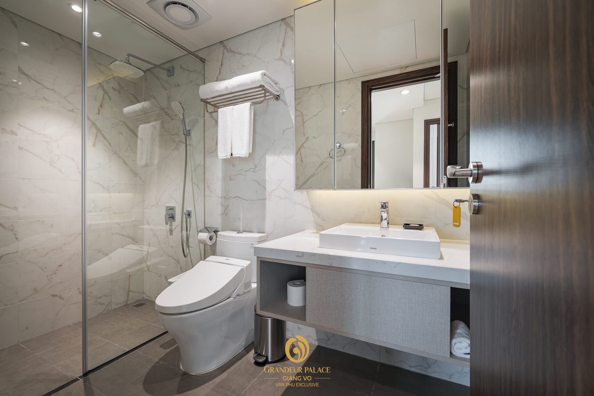 3BR_Bathroom Grandeur Palace bathroom