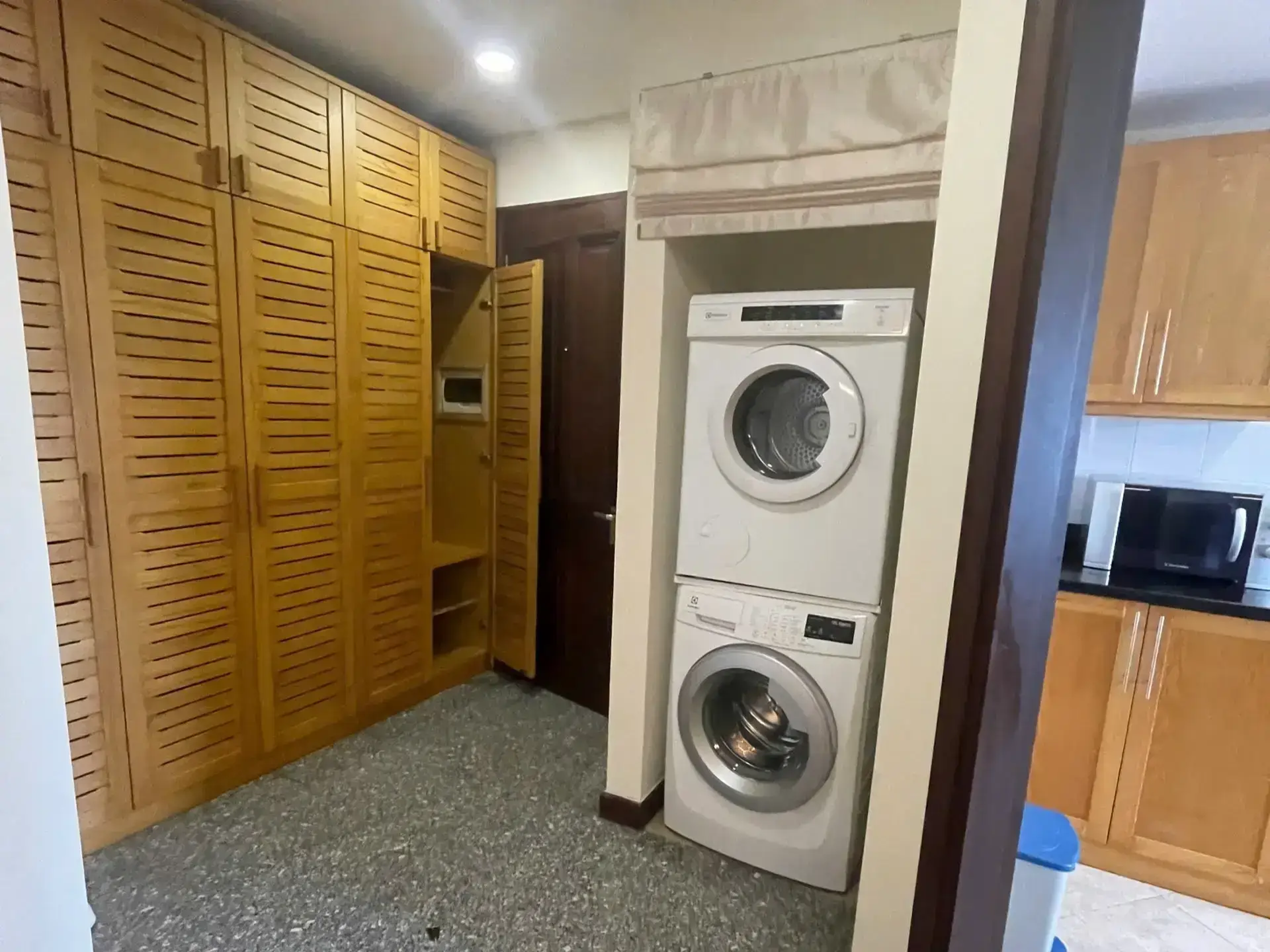 Elegant Suite Ha Hoi_2bed washingmachine