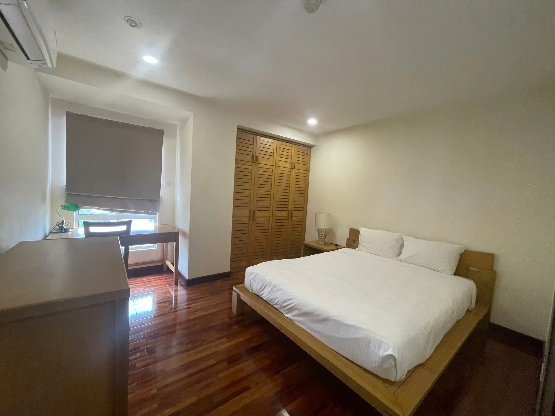 Elegant Suite Ha Hoi_2bed_bedroom