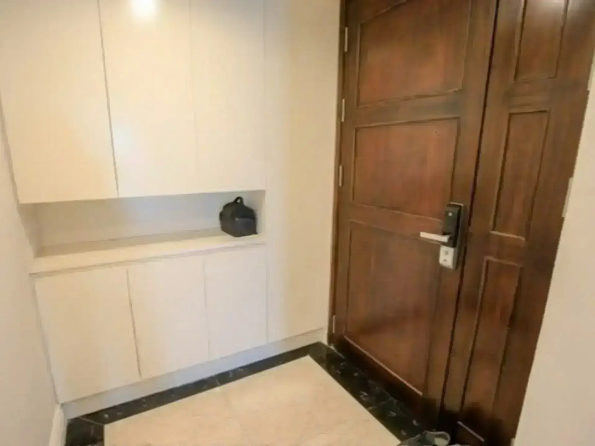 Hoang thanh 1207_2 bed_ door
