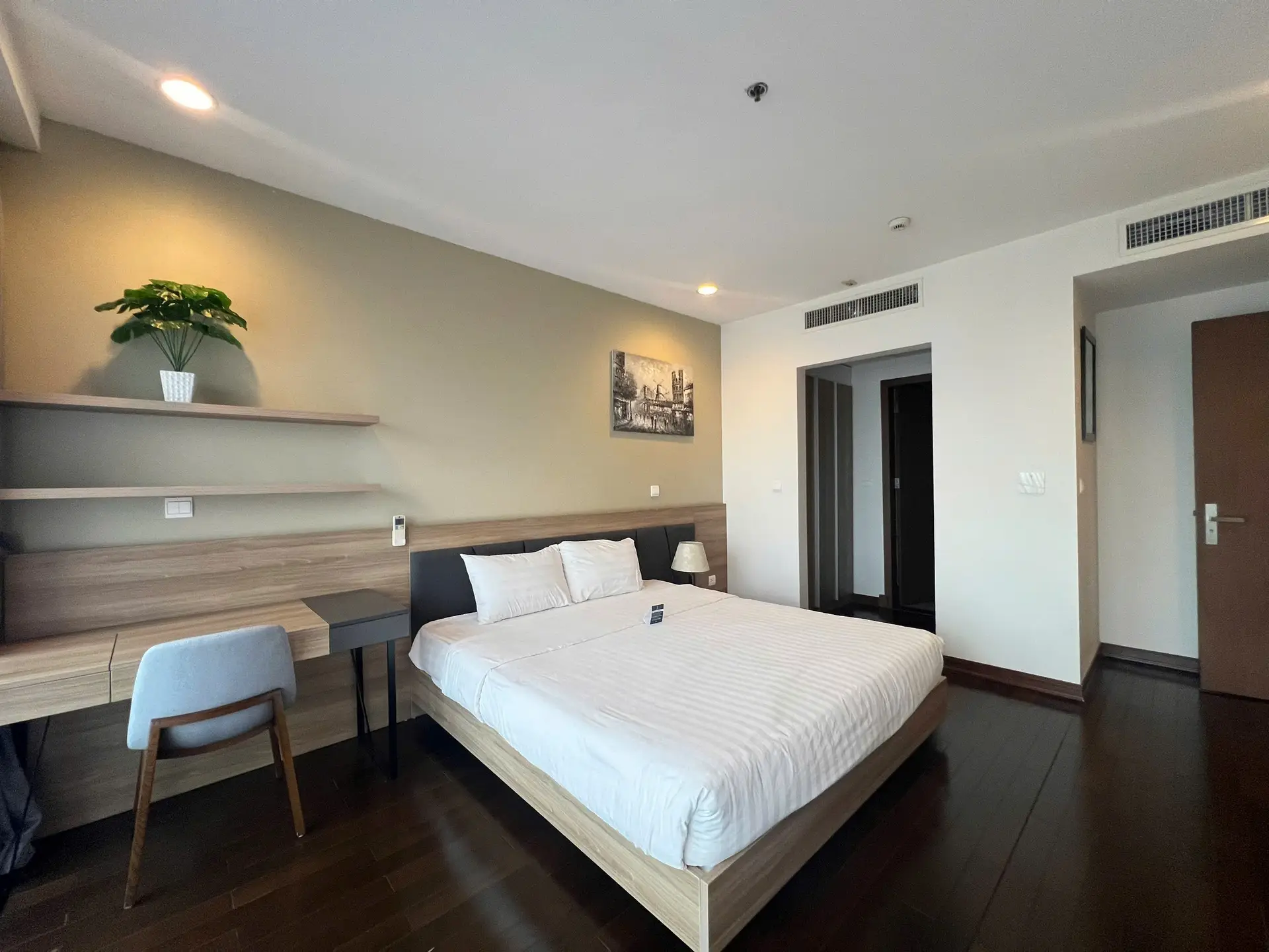 Lancaster Nui Truc_3bed_ bedroom (3)