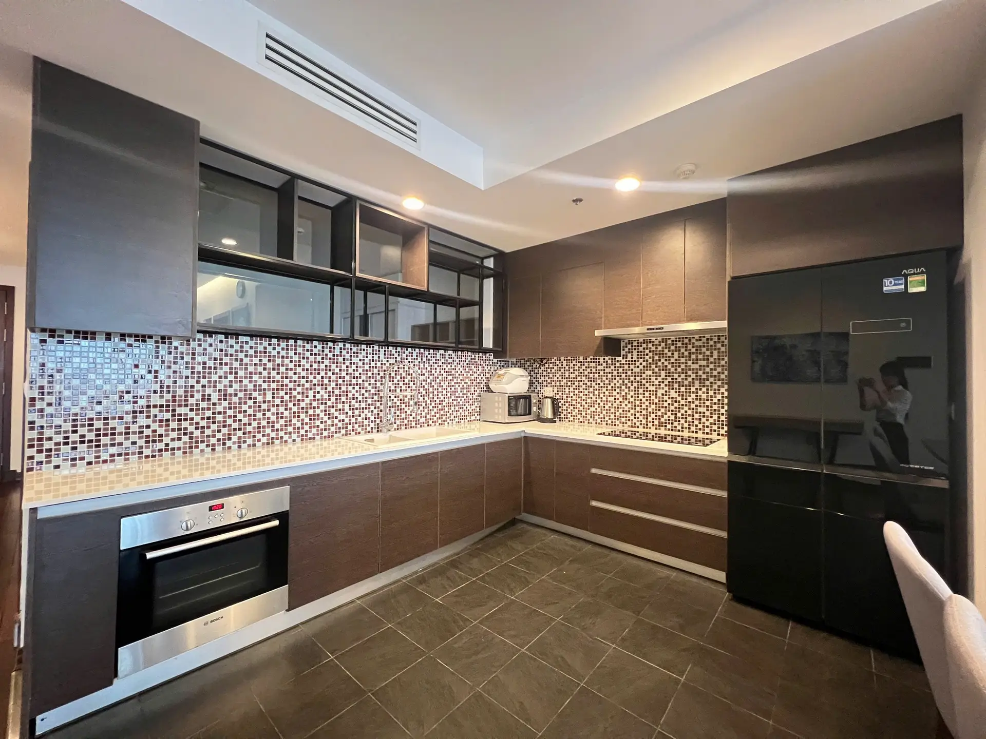 Lancaster Nui Truc_3bed_kitchen (2)
