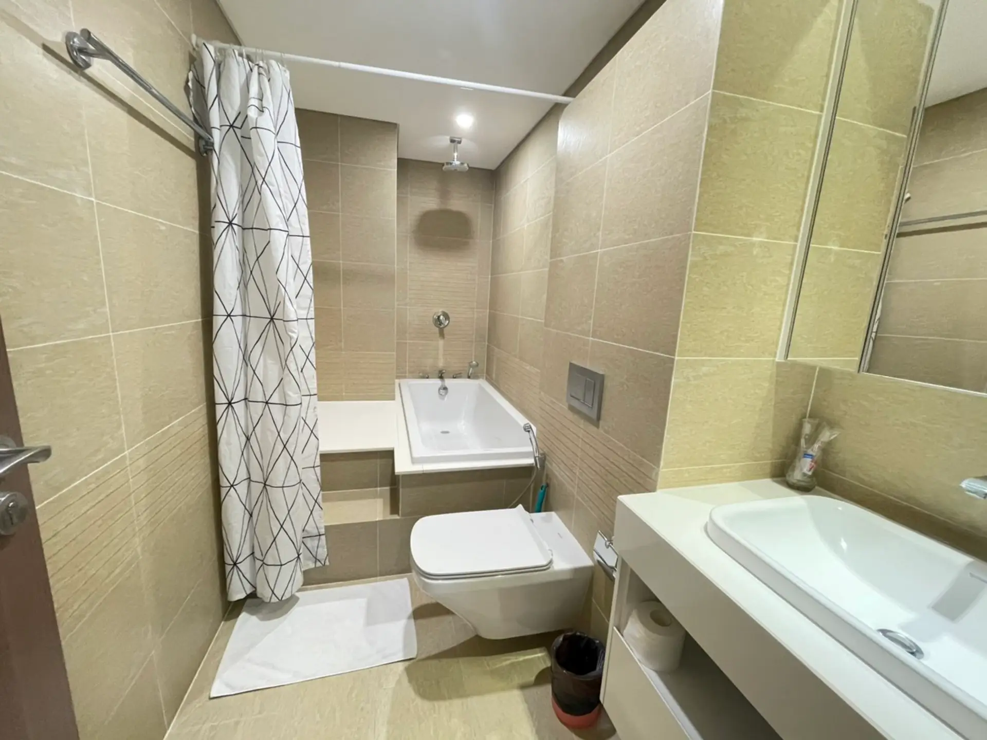 Metropolis M2 1807_2bed bath