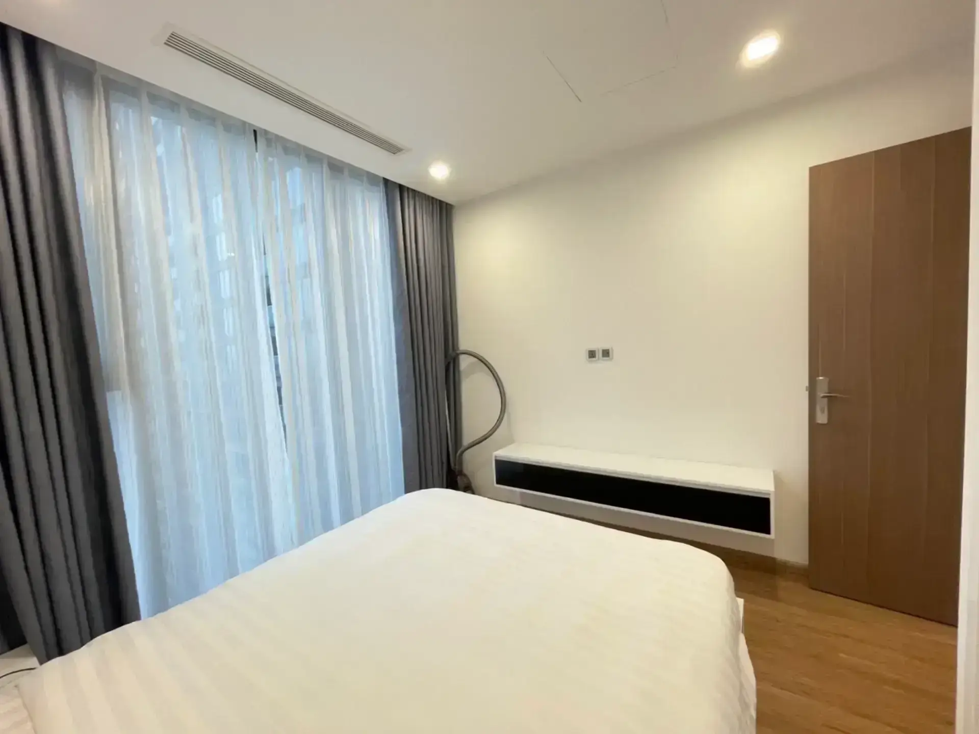 Metropolis M2 1807_2bed bed