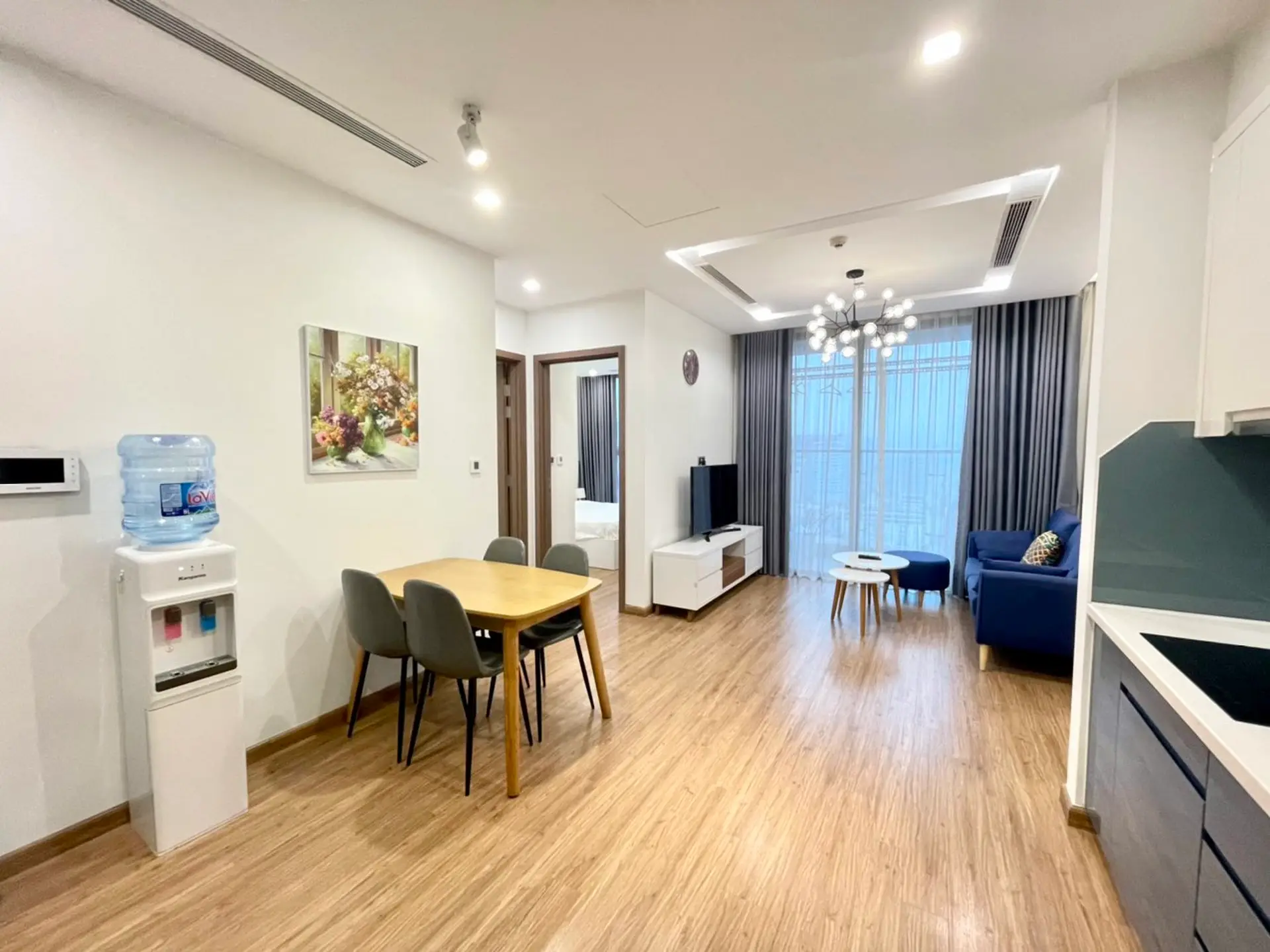 Metropolis M2 1807_2bed living