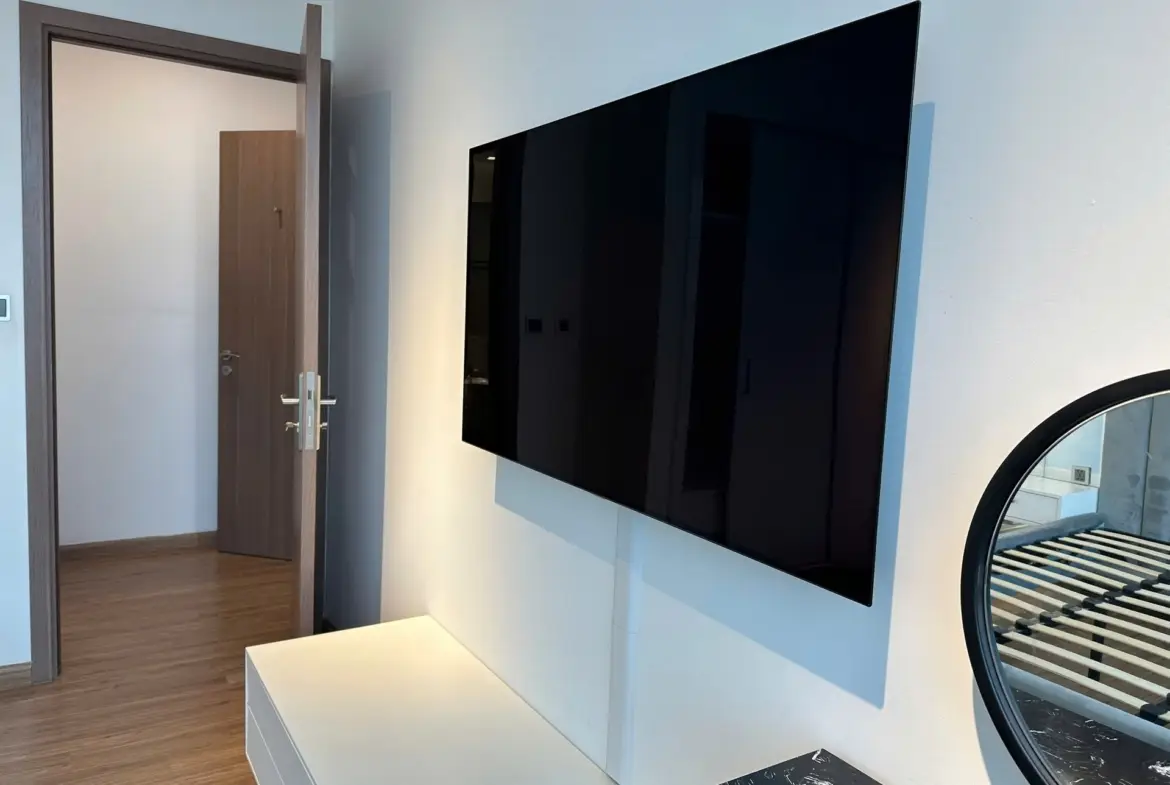 Vinhome Metropolis M1 20F_ TV