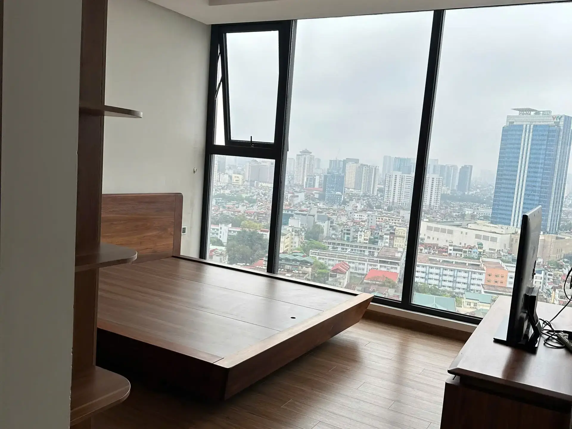 Vinhome Metropolis M1 20F_ bedroom (3)