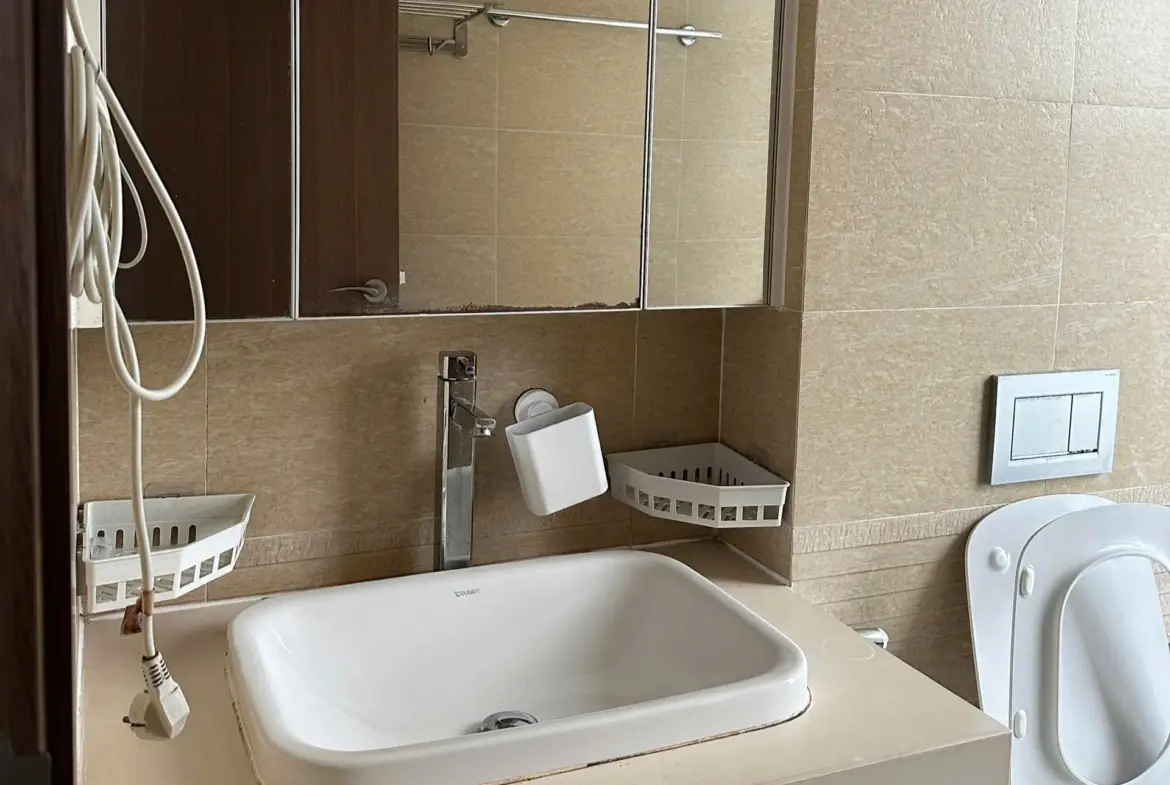 Vinhome Metropolis M1 20F_ toilet