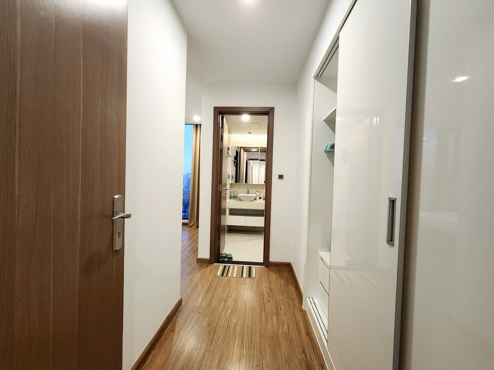 Vinhome Metropolis_4bed_M2 12b11_廊下