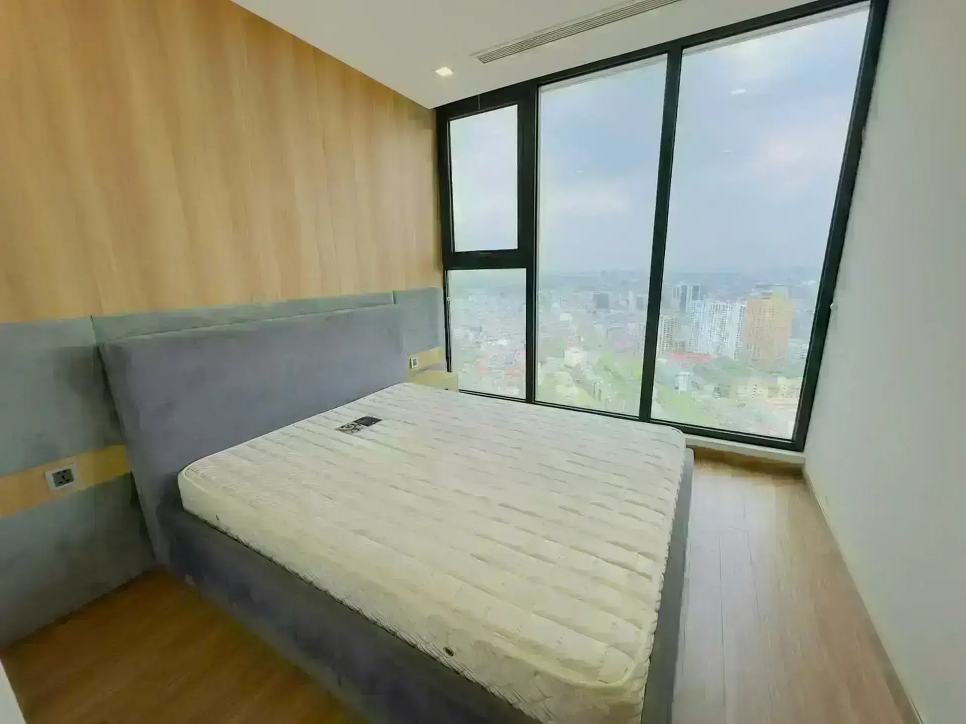 Vinhomes Metropolis M3 37F