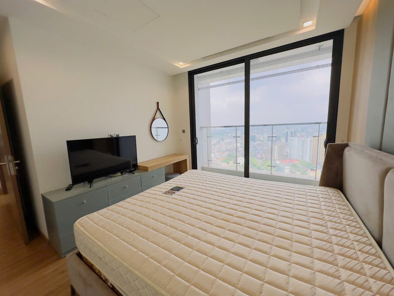 Vinhomes Metropolis M3 37F