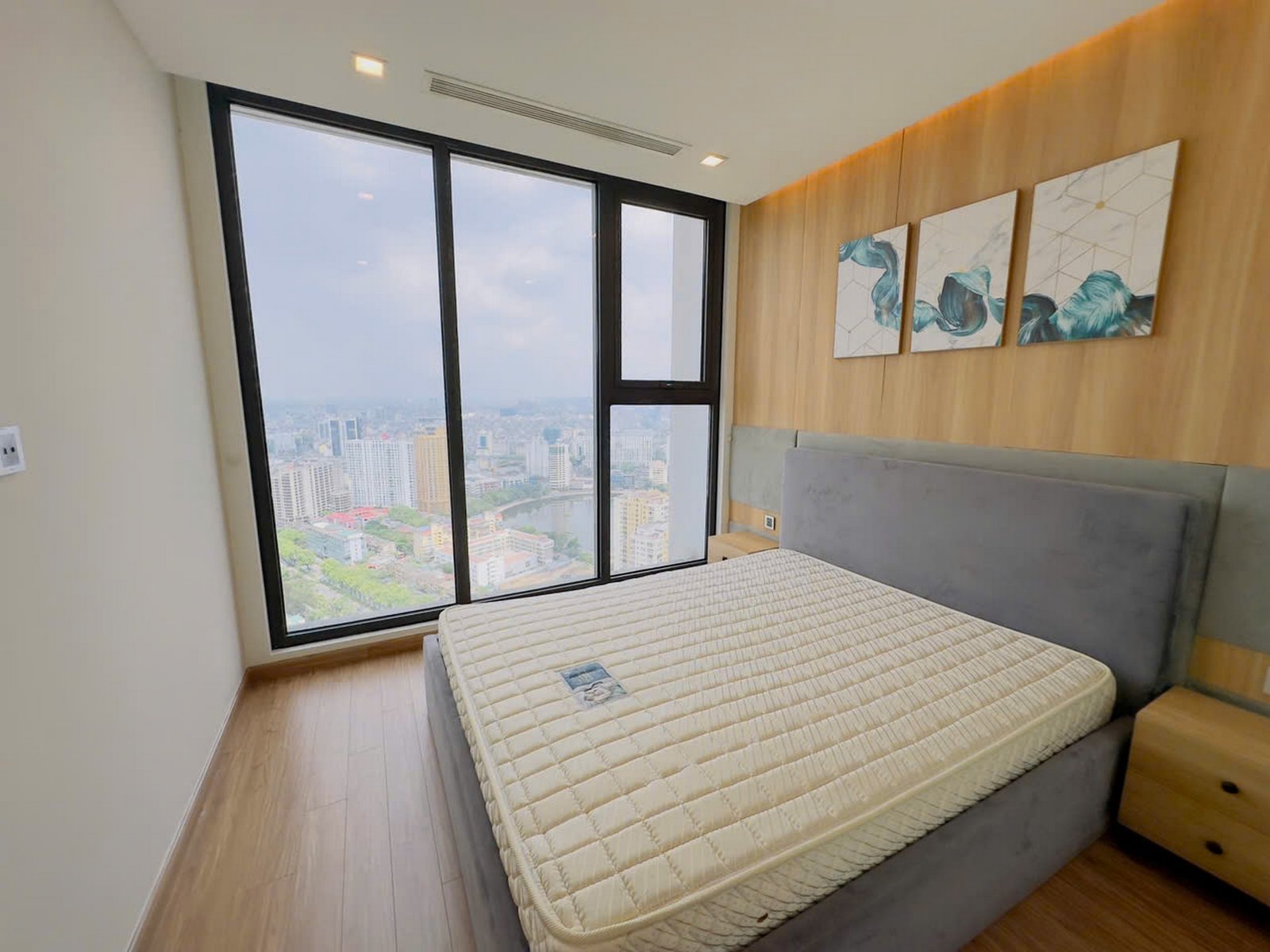 Vinhomes Metropolis M3 37F