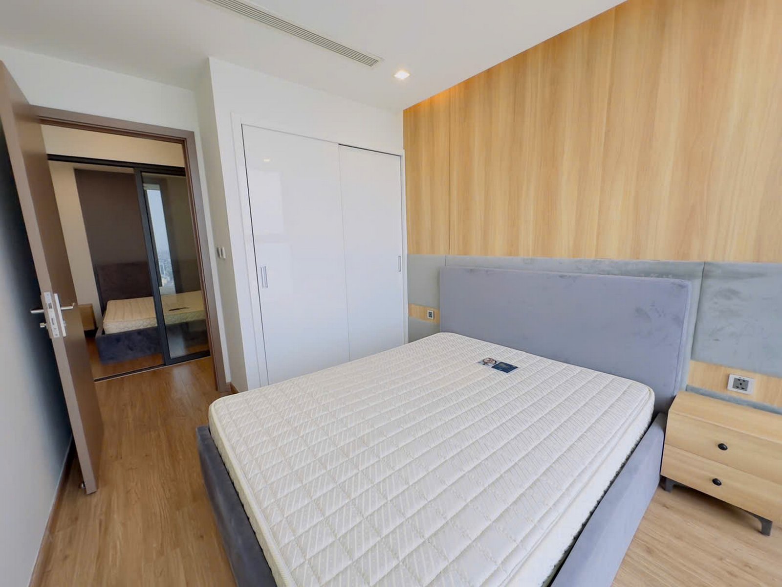 Vinhomes Metropolis M3 37F