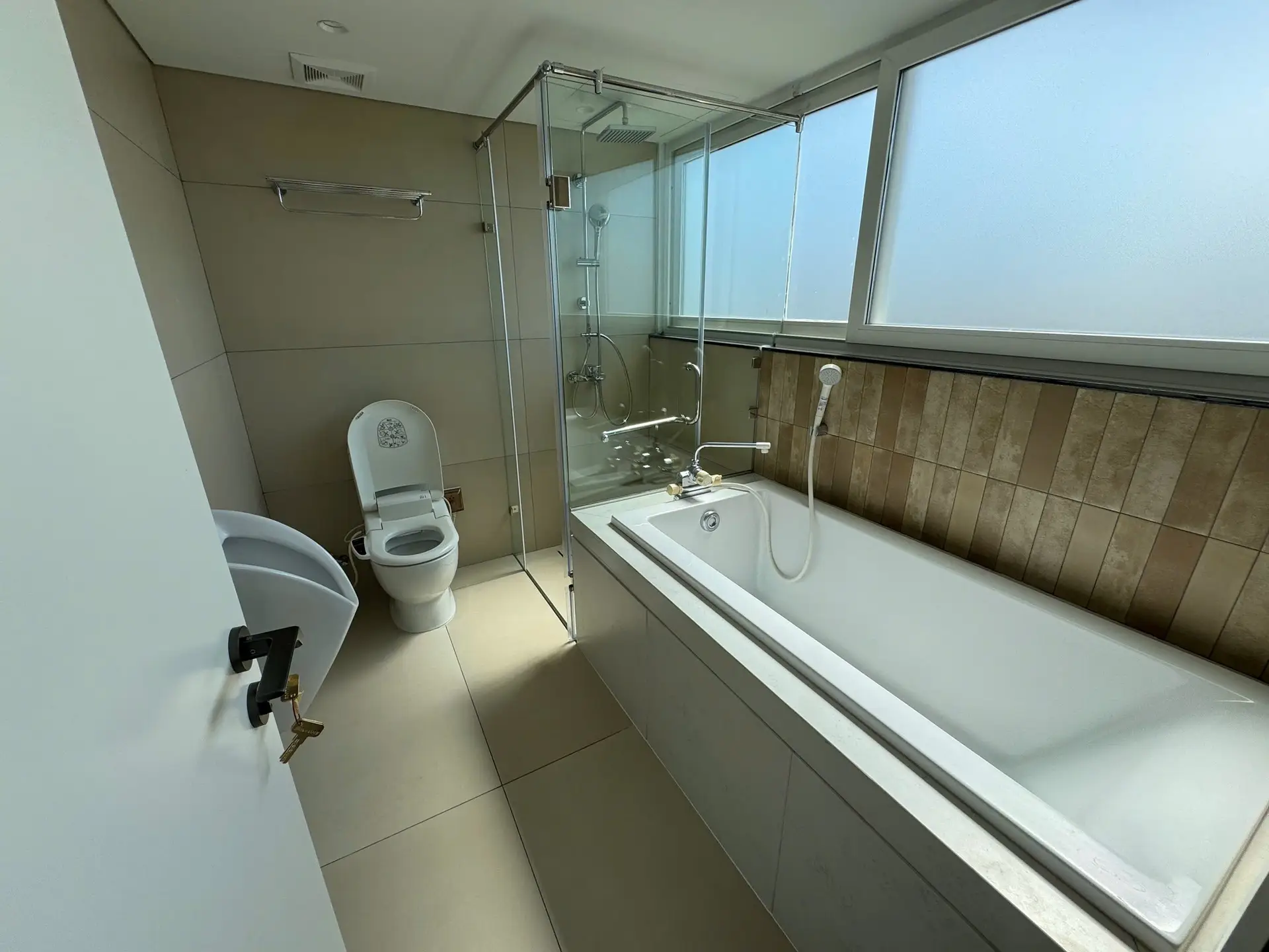 Thai Hoang Residence Thai Phien 10F Penthouse Bathroom