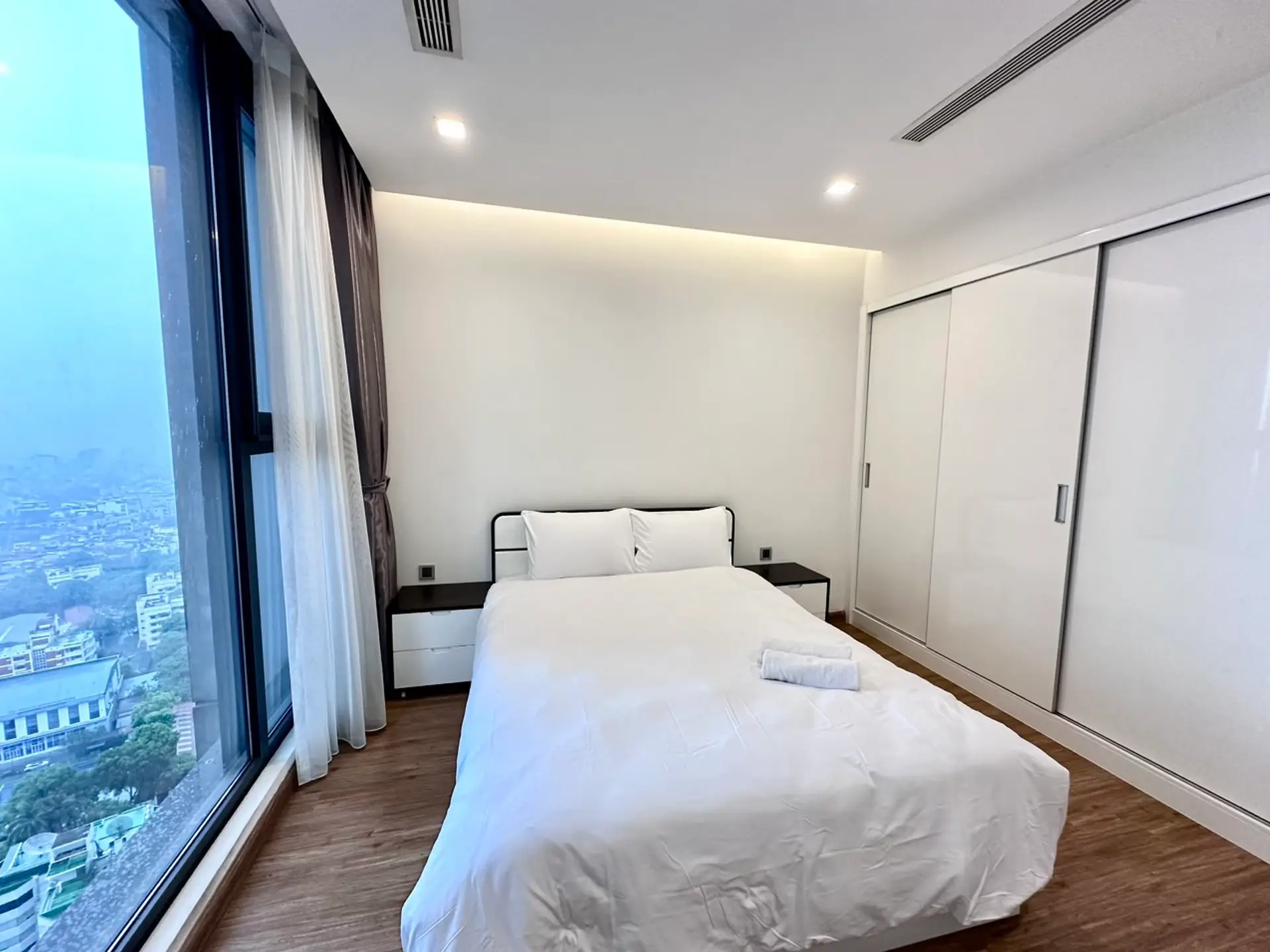 Vinhome Metropolis M2 26F