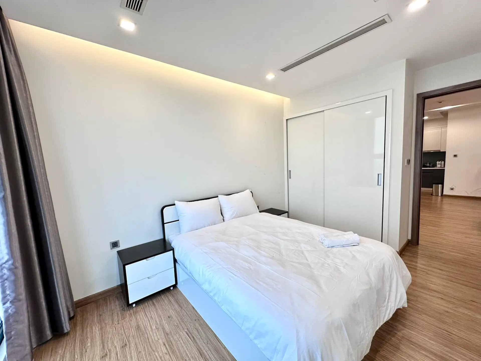 Vinhome Metropolis M2 26F