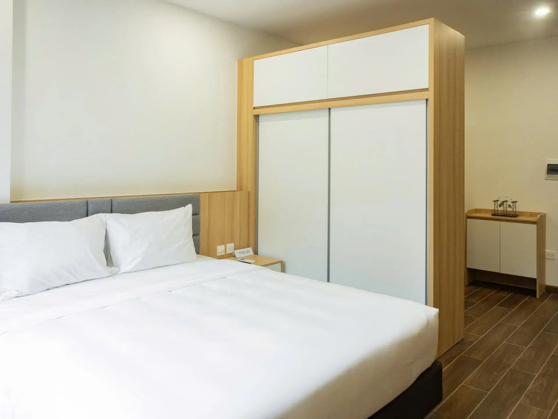 Grandiose_Studio_ bedroom (2)