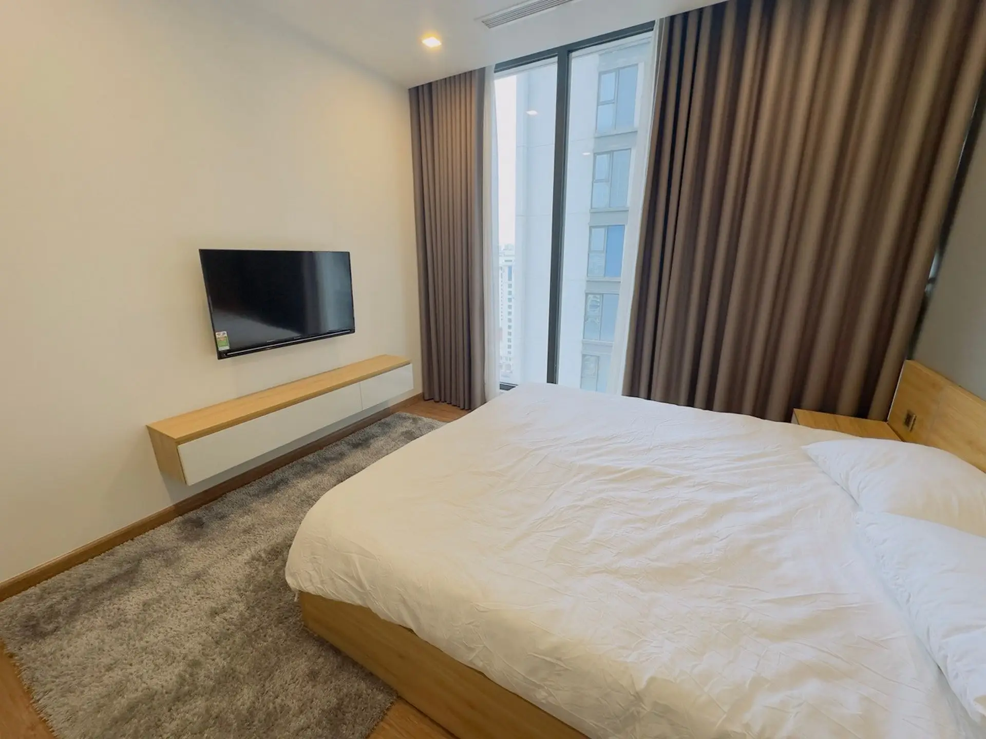 メインベッド (2)