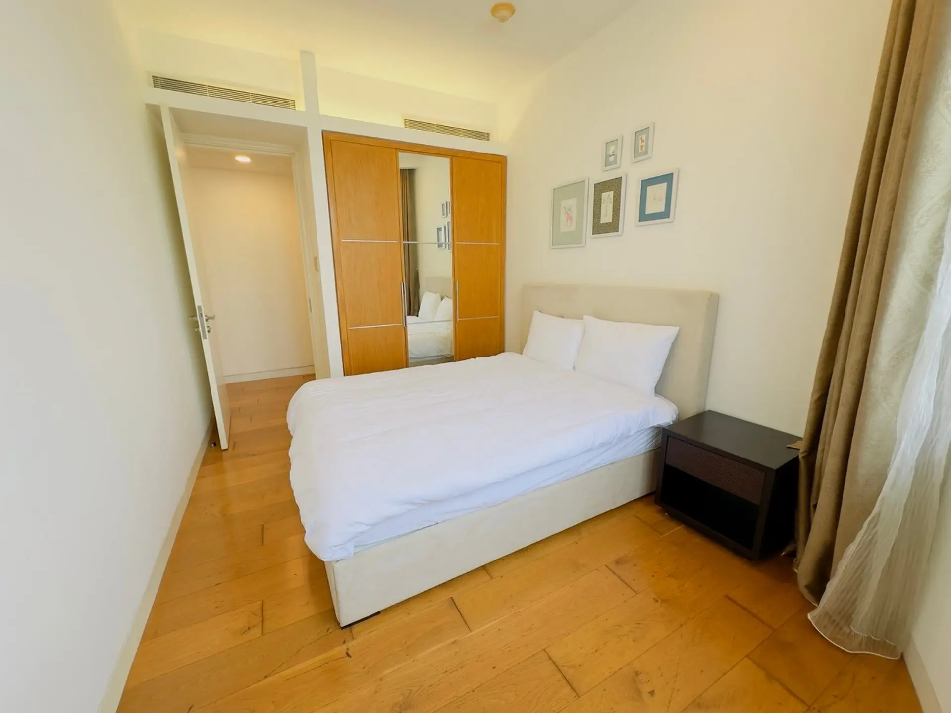 メインベッド (3)