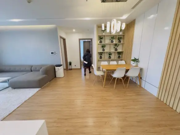 Vinhome Metropolis M2_17F
